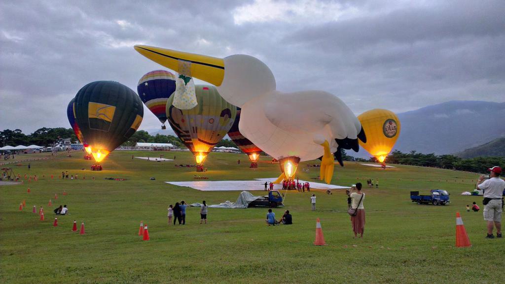 台東卑南公園民宿 T'ai-tung エクステリア 写真